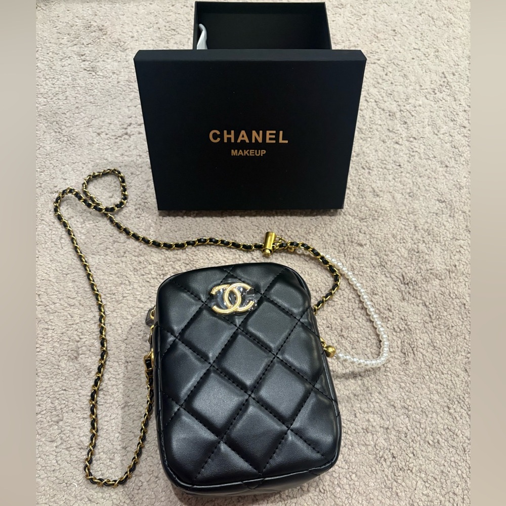 Chanel Makeup GWP Camera Bag Black NEW